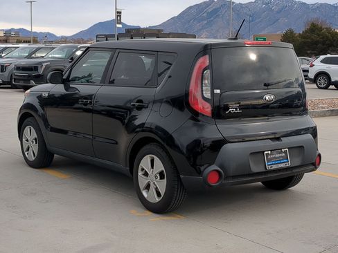 Used 2016 Kia Soul image 3