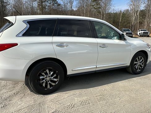 Used 2013 INFINITI JX35 FWD w/ Premium Pkg image 8