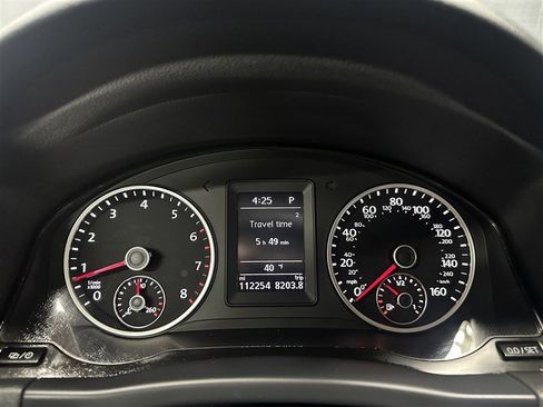 Used 2017 Volkswagen Tiguan S image 26