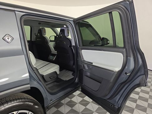Used 2024 Rivian R1S Adventure image 19