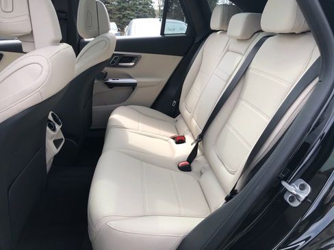 New 2026 Mercedes-Benz GLC 300 4MATIC image 36