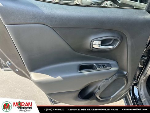 Used 2020 Jeep Renegade Limited w/ UConnect 8.4 Nav Group AWD/4WD image 13