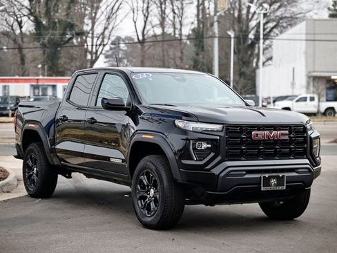 Used 2024 GMC Canyon Elevation image 14