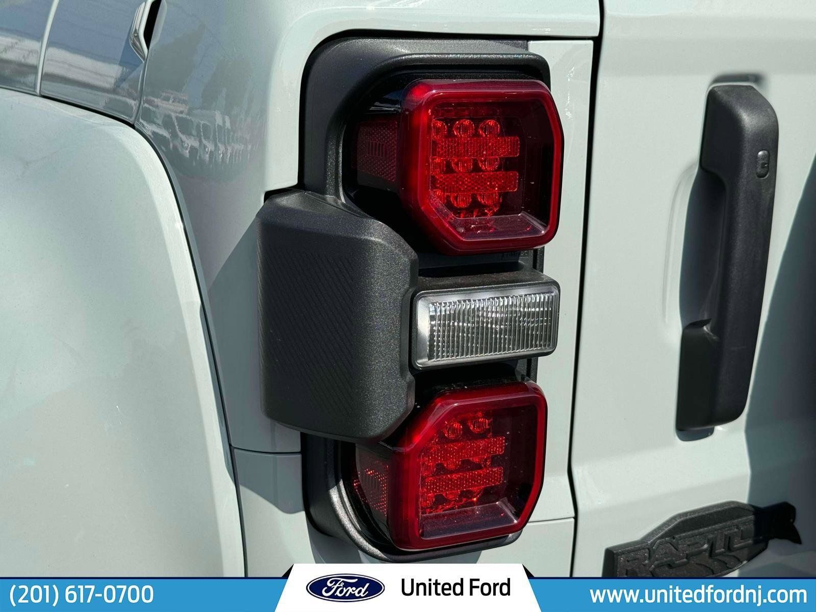 Used 2024 Ford Bronco Raptor w/ Interior Carbon Fiber Pack 6 AWD/4WD image 9