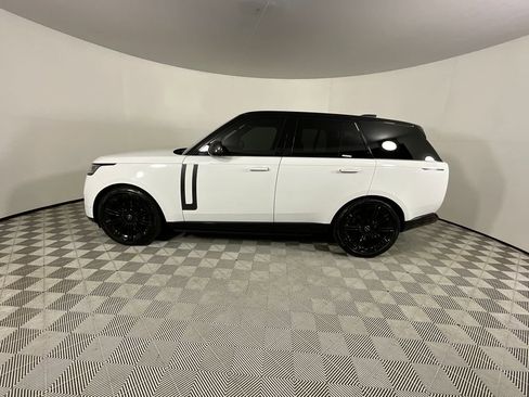 Certified 2023 Land Rover Range Rover Autobiography image 2