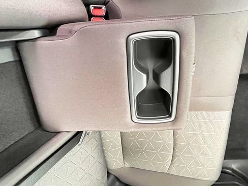 Used 2022 Toyota RAV4 XLE w/ Convenience Package AWD/4WD image 57