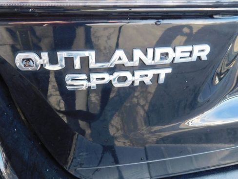 Used 2020 Mitsubishi Outlander Sport Black Edition image 10