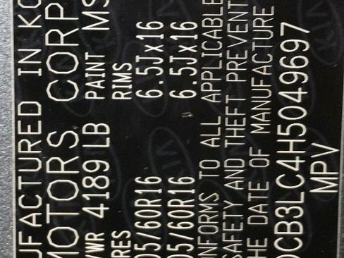 Used 2017 Kia Niro LX image 40