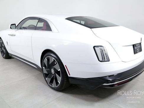 Used 2024 Rolls-Royce Spectre w/ Spectre Launch Package AWD/4WD image 8