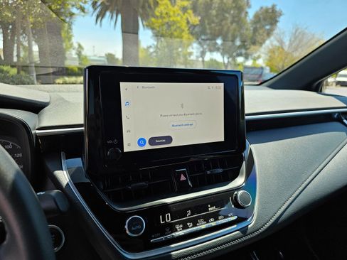 Used 2024 Toyota Corolla SE image 33