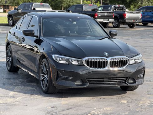 Used 2019 BMW 330i xDrive Sedan AWD/4WD image 3