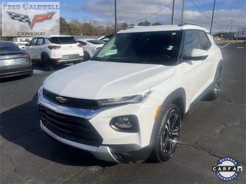 Used 2023 Chevrolet TrailBlazer LT w/ Convenience Package image 1