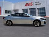 Used 2024 Nissan Altima 2.5 SV image 5