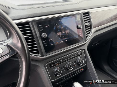 Used 2018 Volkswagen Atlas SE FWD image 19