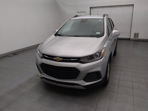 Used 2020 Chevrolet Trax LT w/ LT Convenience Package FWD image 15
