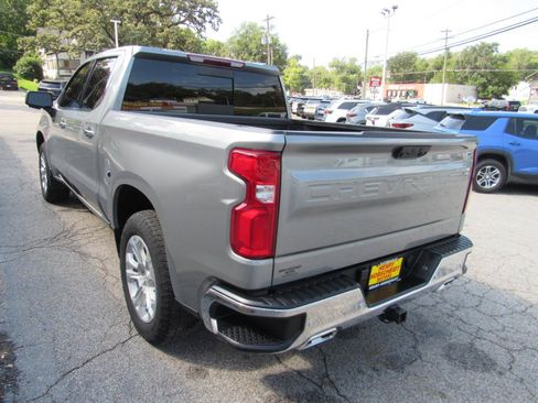 Used 2025 Chevrolet Silverado 1500 LTZ w/ LTZ Premium Package AWD/4WD image 11
