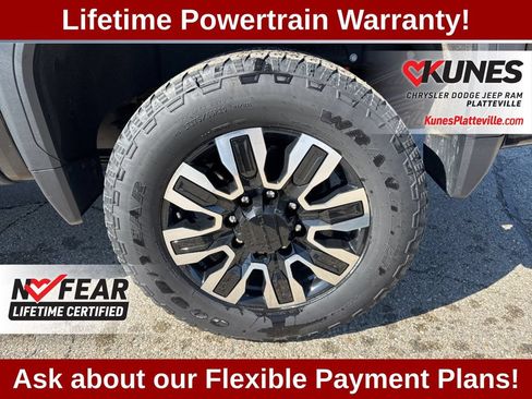 Used 2025 GMC Sierra 3500 Denali Ultimate AWD/4WD image 17