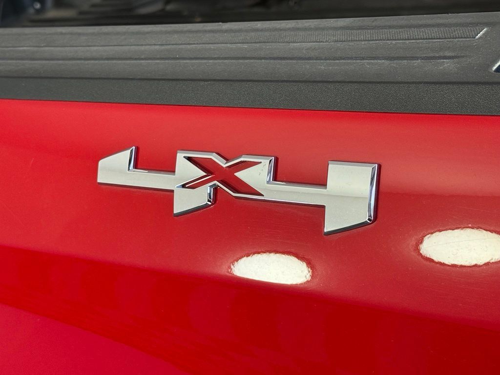 Used 2025 GMC Sierra 1500 Pro w/ Pro Value Package AWD/4WD image 12