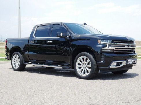Used 2022 Chevrolet Silverado 1500 High Country w/ Technology Package AWD/4WD image 7