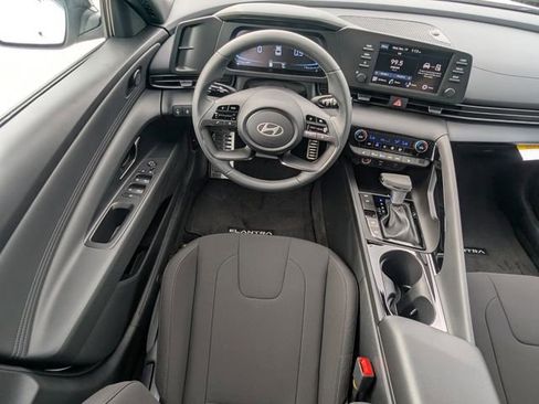 New 2026 Hyundai Elantra SEL Sport image 15