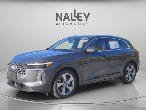 New 2025 Audi Q5 Premium Plus image 1