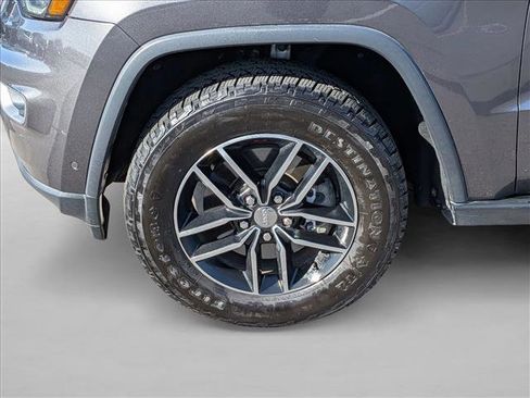 Used 2017 Jeep Grand Cherokee Trailhawk w/ Trailhawk Luxury Group image 15