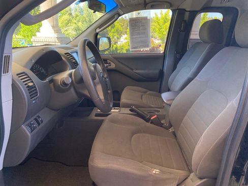 Used 2006 Nissan Frontier XE w/ (G01) XE Preferred Pkg RWD image 11