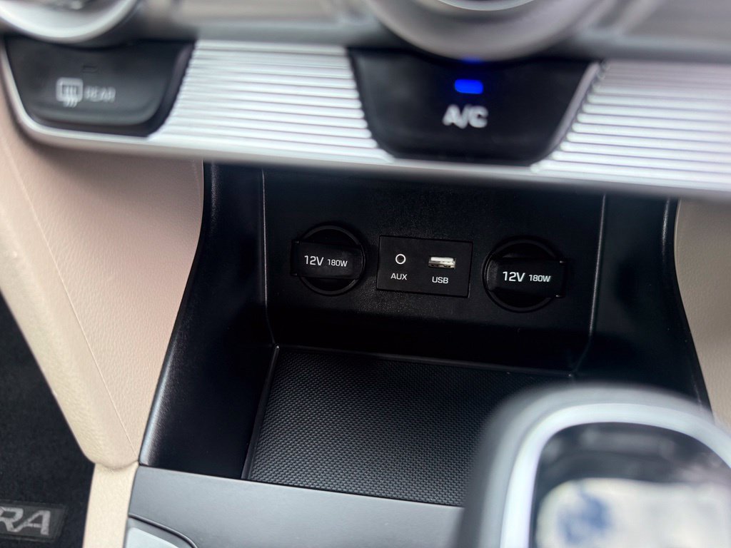 Used 2019 Hyundai Elantra SE FWD image 56
