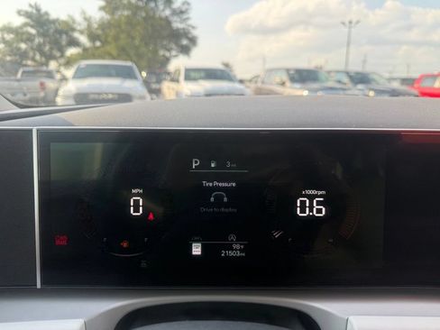 Used 2025 Hyundai Tucson SEL AWD/4WD image 14