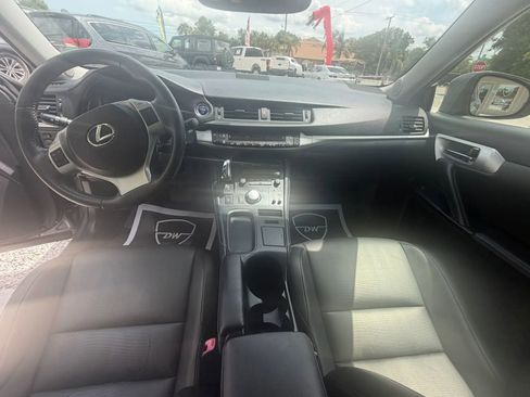 Used 2013 Lexus CT 200h w/ Premium Pkg w/Backup Camera FWD image 13