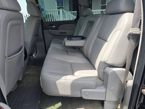 Used 2008 Chevrolet Silverado 2500 LTZ w/ Safety Package AWD/4WD image 20