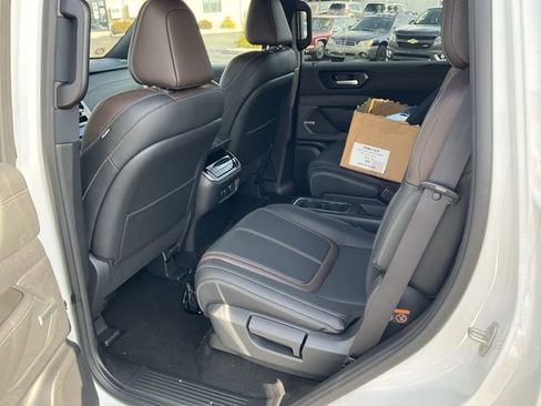 New 2026 Nissan Armada SL w/ Captain's Chari Seat Package image 26
