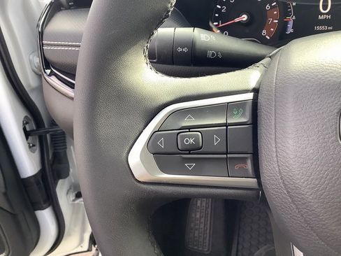 Used 2024 Jeep Compass Latitude w/ Convenience Group image 13