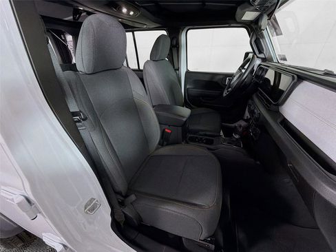 Used 2025 Jeep Wrangler Unlimited Sport AWD/4WD image 26
