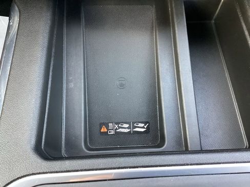 Used 2019 Chevrolet Silverado 1500 LTZ image 23