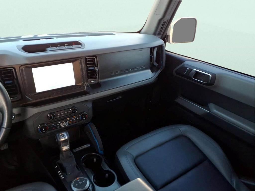 Used 2022 Ford Bronco Black Diamond AWD/4WD image 14