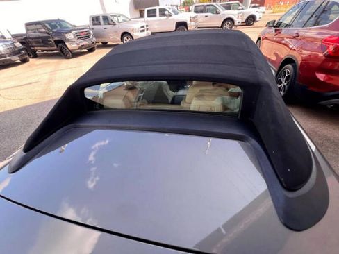 Used 2008 BMW 650i Convertible w/ Sport Pkg image 28