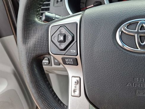 Used 2014 Toyota Tacoma 4x4 Double Cab w/ TRD Sport Package image 19