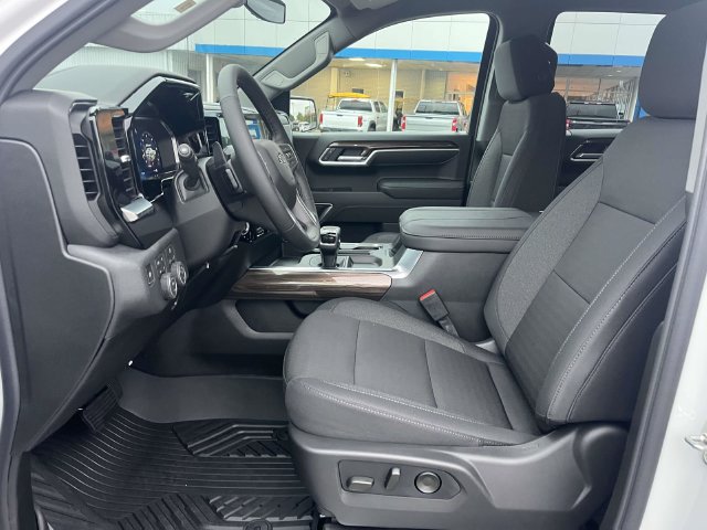 New 2026 Chevrolet Silverado 1500 RST w/ Convenience Package II AWD/4WD image 9