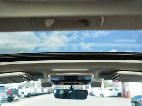 Used 2020 Subaru Impreza 2.0i Limited image 17