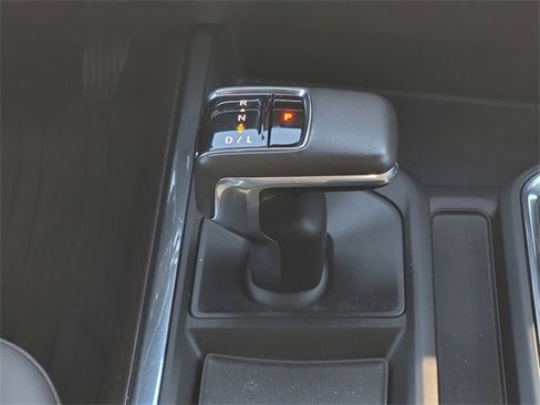 Used 2022 GMC Sierra 1500 SLT image 14