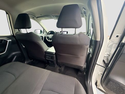 Used 2024 Toyota RAV4 LE FWD image 27