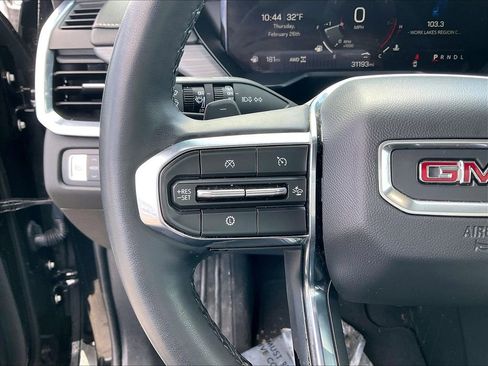 Used 2024 GMC Acadia Elevation image 22