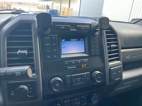 Used 2020 Ford F250 XL w/ Power Equipment Group image 15