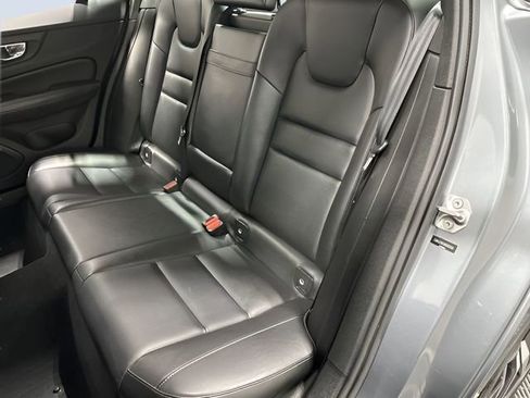Used 2019 Volvo S60 T6 Momentum w/ Premium Package AWD/4WD image 32