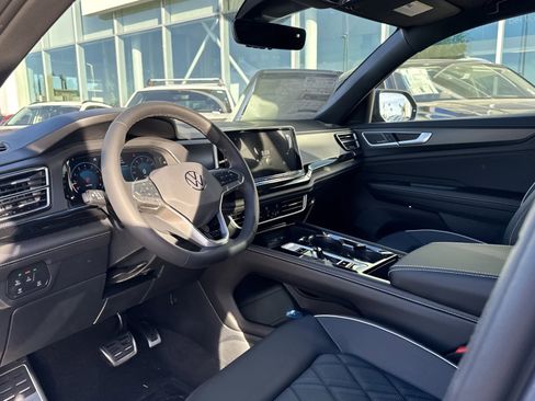 New 2026 Volkswagen Atlas Cross Sport SEL Premium R-Line image 10