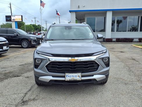 Used 2025 Chevrolet TrailBlazer LT AWD/4WD image 19