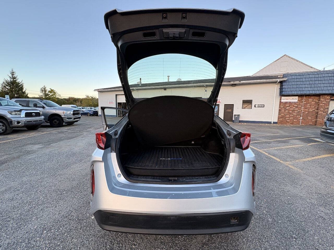 Used 2017 Toyota Prius Prime Plus FWD image 27