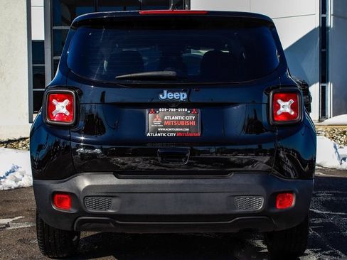 Used 2021 Jeep Renegade Sport AWD/4WD image 5