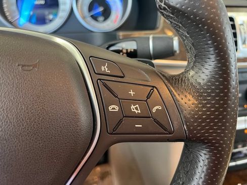 Used 2016 Mercedes-Benz E 350 Sedan image 47